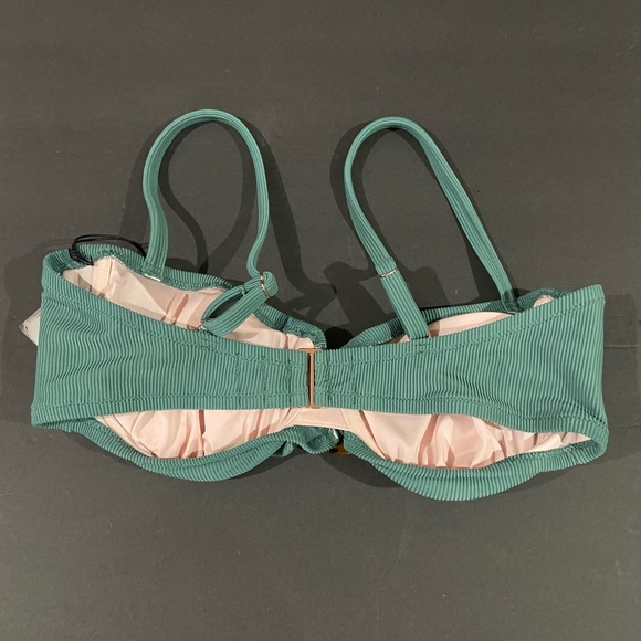 Shade & Shore Bikini Top - 36C - Picture 4 of 6